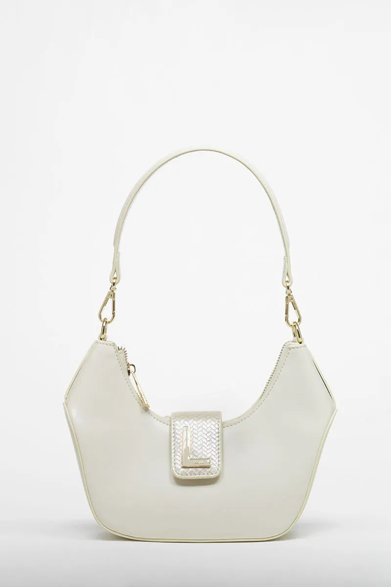 CARTERA MEDIA LUNA, EFECTO CUERO LISO, CRUDO