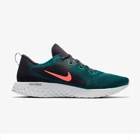 Nike Legend React