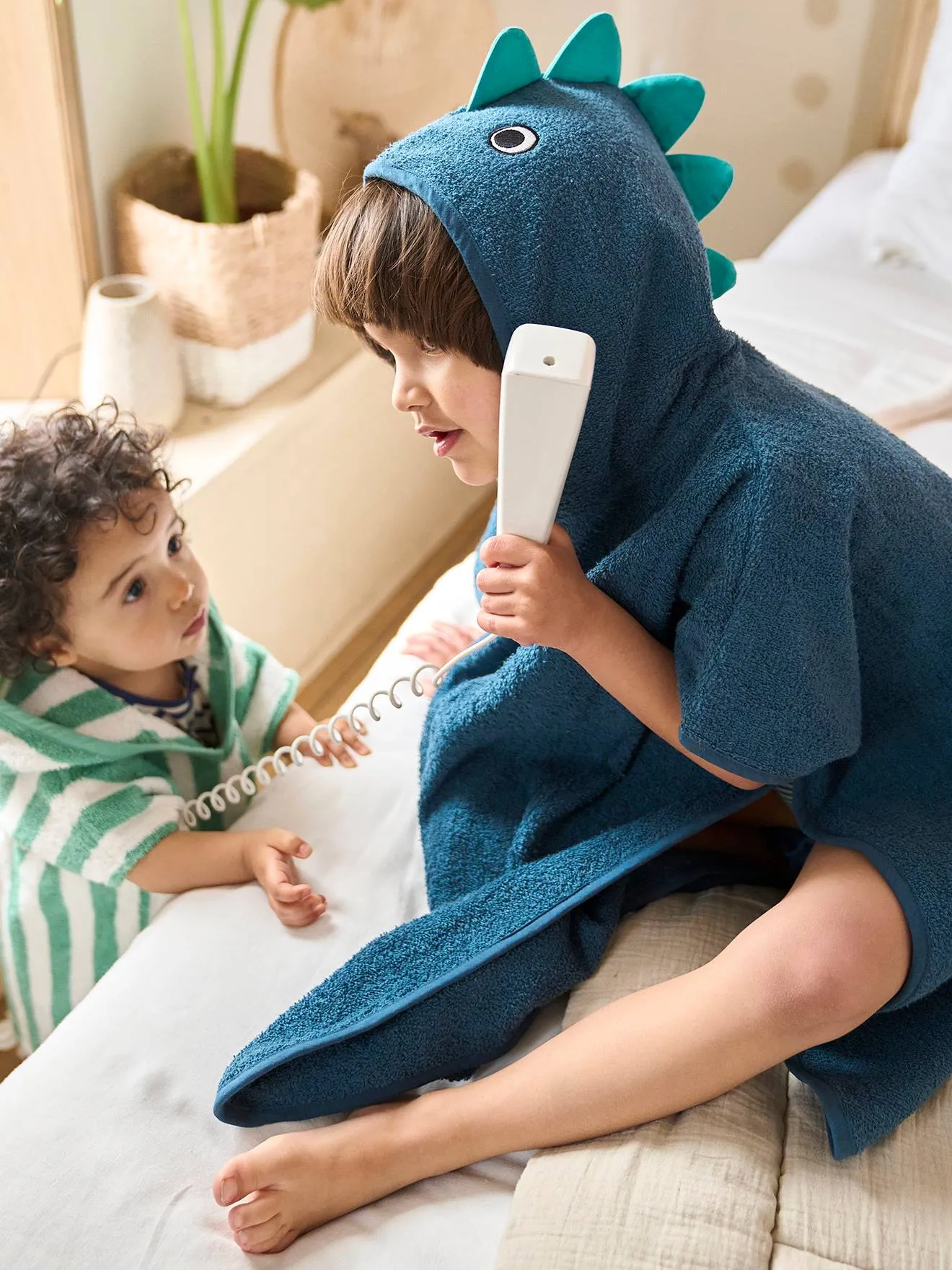 Poncho de baño infantil Dino