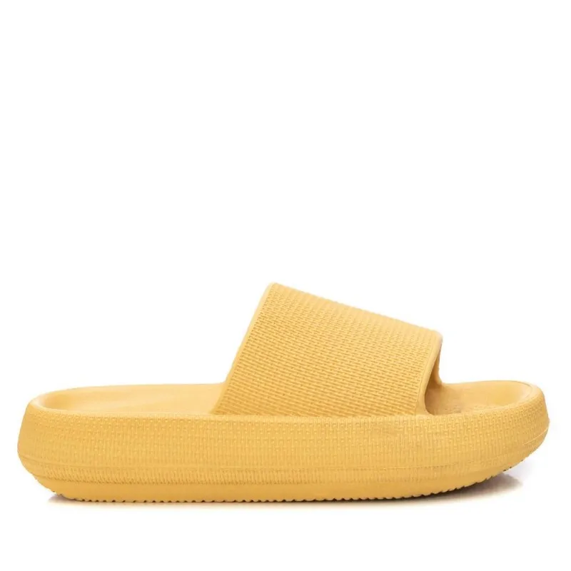 Sandalia de mujer XTI 044489 Amarillo